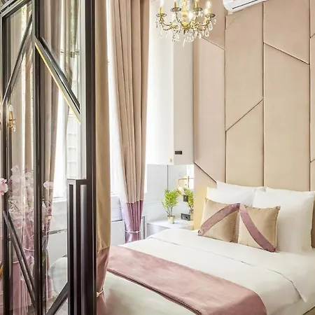 Merveil - Luxury - Marais - Archives I Apartment Paris