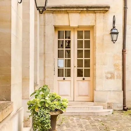Merveil - Luxury - Marais - Archives I Apartment